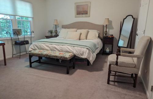 Durham Casa | New! Stately 3br25ba Near Rockwood