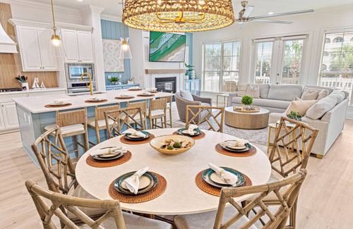 Crystal Beach Casa | NEW/Steps to the Beach/Hot Tub/Pool/Fully Loaded