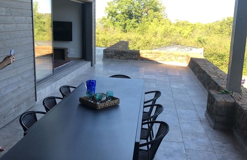 Les Vans Casa | New stone and wood house with swimming pool