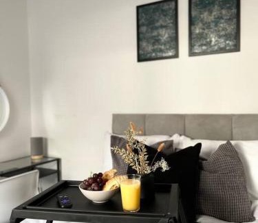 Offerton Apartamento | New Studio Apt Central》Private》 Free Parking》WiFi