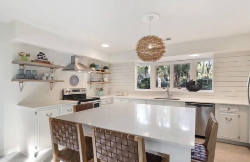 Heritage Woods Casa | NEW! STUNNING HILTON HEAD HOME WITH POOL, LAGOON VIEWS, AND NEAR BEACHES/GOLF