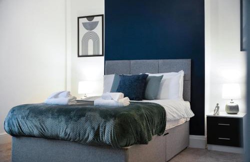 Darlington Casa | New! Stylish 4BR in St John's
