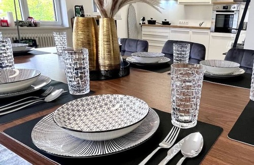 Feldafing Apartamento | NEW Stylish Apartment - up to 8 Guests - Terrace -bbq