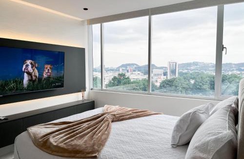 Barrio Kennedy Apartamento | NEW! Suite,Piscina de lujo, GYM, WiFi, Tv en Guayaquil zona ejecutiva