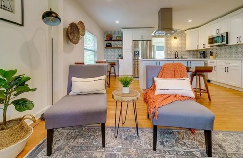 United Central Cabaña | NEW! Sunshine Cottage in Downtown St. Pete