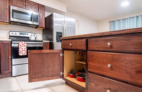 Hilltop Casa | New Tacoma Home Near Hospitals and Downtown