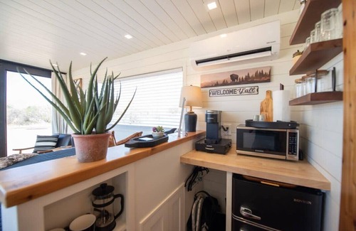 Alpine Casa | New! The Buffalo-Shipping Container in Alpine