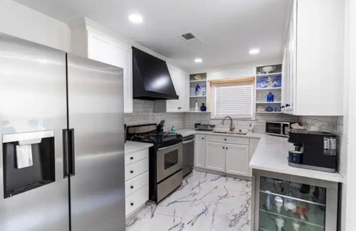 Pasadena Casa | NEW! The Indoor Pool House.