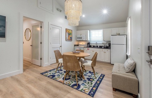 Key West Historic District Cabaña | NEW! - The Jolly Rooster Cottage Steps to Duval - Prime and Quiet Location
