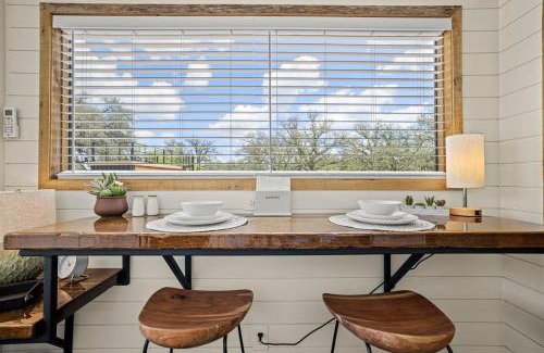 Fredericksburg Casa | New The Texas Retreat-Container Home