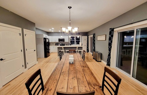 Crandon Casa | New Three Story Beach House on Beautiful Clear Lake!