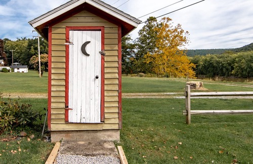 West Hickory Cabina | New Tiny House