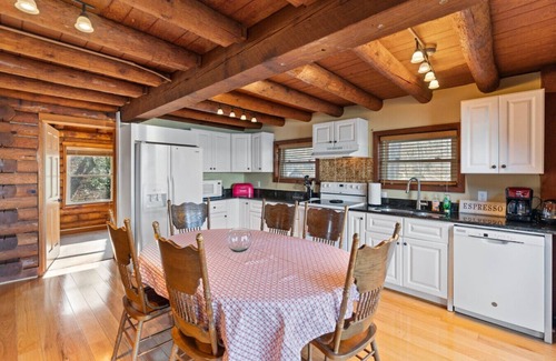 Lake Norman of Catawba Casa | New to Lake Norman! Cozy Cabin with Big Water Views!