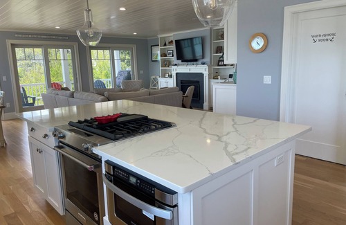 Popponesset Casa | Ocean Front Gem, 10 steps to Beach! New to Market, Teaser Rate for August 2025!