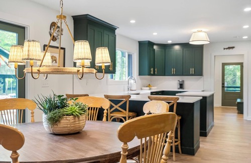 Lake Toxaway Cabina | New to our rental program!