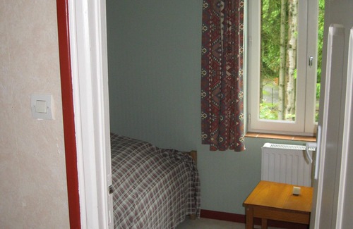 Signy-le-Petit Casa | New to rental, large vacation home for adventure vacations