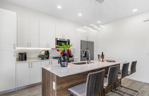 Pinecrest West Park Casa | TampaCentral 93, Refined Style,Fully Stocked/Quiet