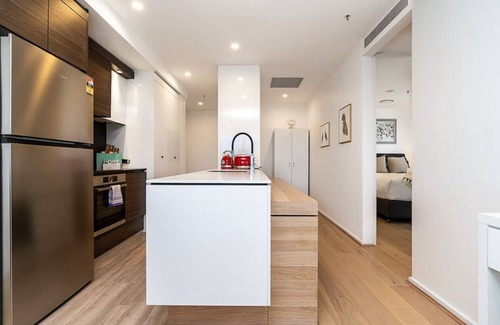 City East Apartamento | New to VRBO: North-Facing APT 3 min to Canberra Times Fountain