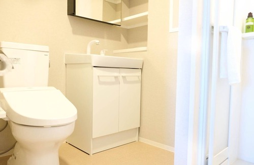 Higashiogu Hotel | NEW TOKYO JAPANESE STYLE FAMILY MAX3 METRO WIFI W9 / Arakawa-ku Tokyo