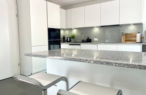 Gross Buchholz Casa | NEW: Top vacation home in Hanover, 120 sqm - modern, quiet. Close to the trade fair & city center.