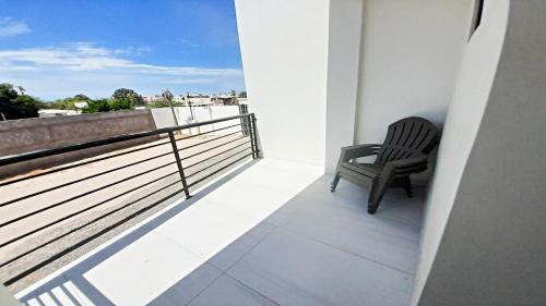 Ferrocarrilera Apartamento | New Town Condo Casamar 3 near the beach