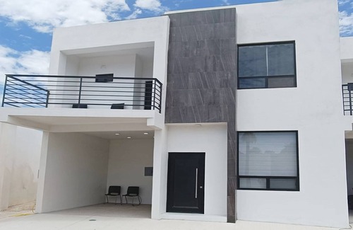 Ferrocarrilera Apartamento | New Town Condo Casamar 1 near the beach