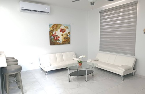 Ferrocarrilera Apartamento | New Town Condo Casamar 2 near the beach