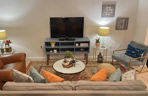Durham Casa | New Townhome beautiful & cozy 3br