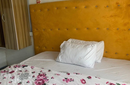 Ofin Hotel | New Travellers Lodge