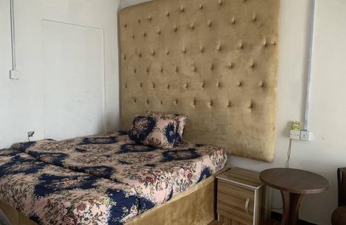 Ofin Hotel | New Travellers Lodge