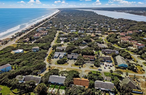 Maleza Baja Casa | New Trends in Ramey Aguadilla