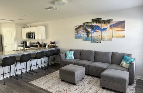 North Port Casa | New Two story Cozy House Near Warm Mineral Springs
