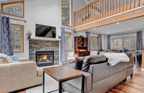 Gouldsboro Casa | NEW!! Updated 5 bedroom house. Loft game room, fire pit and massive deck!