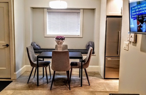 Riley Park Casa | Urban Modern Main Coach House Aparcamiento gratuito