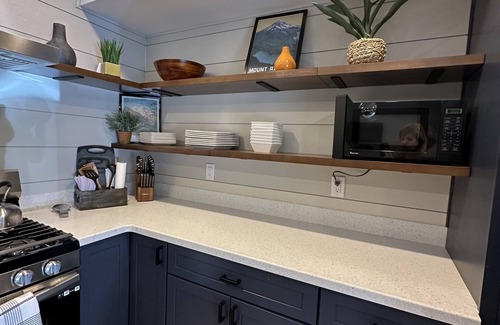 Paradise Estates Casa | New Vacation Home near Mt Rainier. We now have Wi-Fi. We do not allow pets.