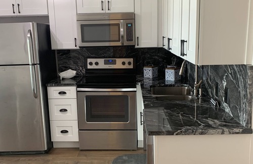 Murrells Inlet Condominio | NEW! Vacation Rental Beachfront Condo Fully Renovated 2BR 2BA - Pool Access