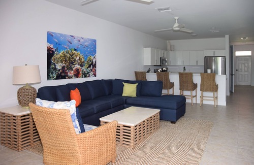Treasure Cay Complejo | NUEVO y muy AGRADABLE - 4 Dormitorios / 3 Baños - Planta Baja - ¡Séptima noche GRATIS!
