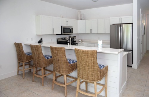 Treasure Cay Complejo | NUEVO y muy AGRADABLE - 4 Dormitorios / 3 Baños - Planta Baja - ¡Séptima noche GRATIS!