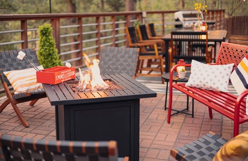 Keystone Casa | *NEW* Views, Game Room, FirePit, Pet, Fam Friendly