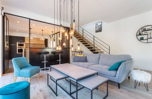 Chateau-d'Olonne Villa | Nueva villa de 240 m2, 5 dormitorios, 5 baños, piscina, cerca del océano a Les Sables d'Olonne