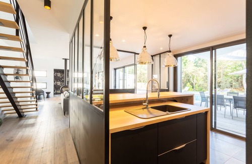 Chateau-d'Olonne Villa | Nueva villa de 240 m2, 5 dormitorios, 5 baños, piscina, cerca del océano a Les Sables d'Olonne
