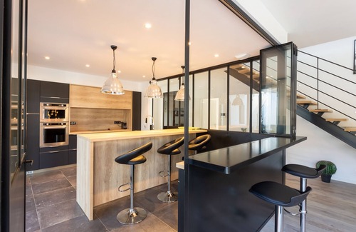 Chateau-d'Olonne Villa | Nueva villa de 240 m2, 5 dormitorios, 5 baños, piscina, cerca del océano a Les Sables d'Olonne