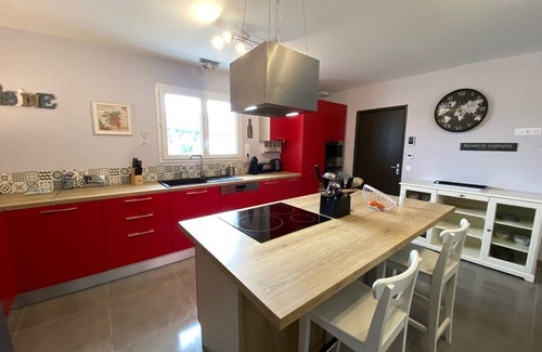 Saint-Pee-sur-Nivelle Casa | New villa 10pers 4Chs St Pée Basque Country garden