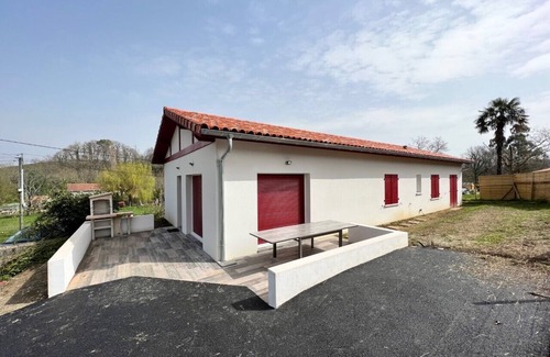 Saint-Pee-sur-Nivelle Casa | New villa 10pers 4Chs St Pée Basque Country garden
