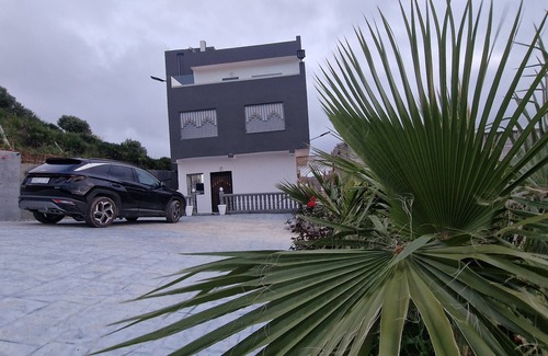 Al Bahraoyine Casa | New Villa - Large Private Swimming Pool - 6 Bedrooms, full mountain view.