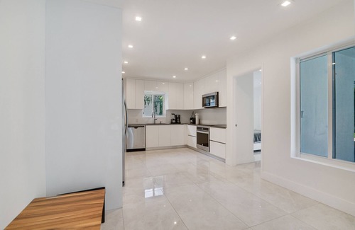 Ojus Casa | NEW VILLA WITH POOL AND GARDEN BY AVENTURA MALL