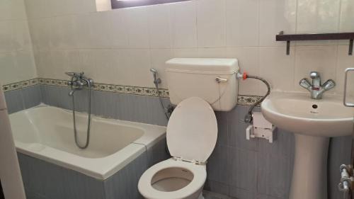 Thiruvananthapuram Hotel | new vipin beach resort