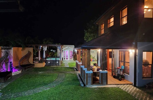 Gros Islet Villa | New VRBO VILLA in peaceful Gros Islet with WiFi, Spa tub, Sauna, AC & gym stuff!