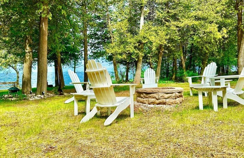 Sturgeon Bay Casa | New Waterfront 5 BR- 4 Bath Barndominium in Sturgeon Bay-Egg Harbor