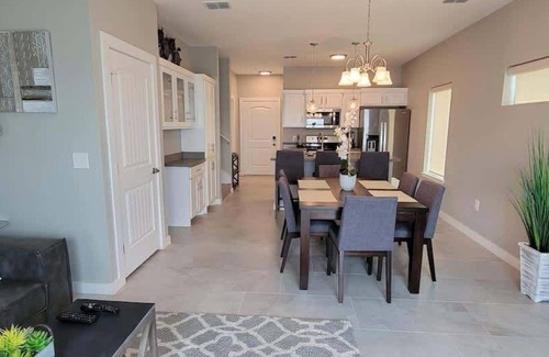 Port Isabel Casa | New Waterfront Bungalow * Fishermans Paradise (Bungalow Tarvana) by RedAwning